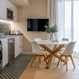 https://barcelona-touch-apartments-progres.topbarcelonahotels.com